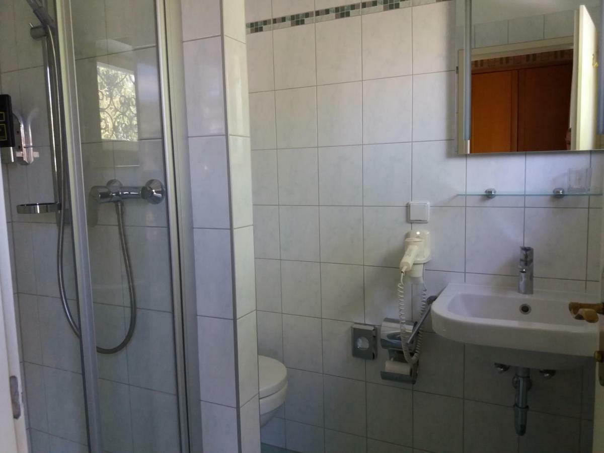 באדן Pension Villa Inge מראה חיצוני תמונה