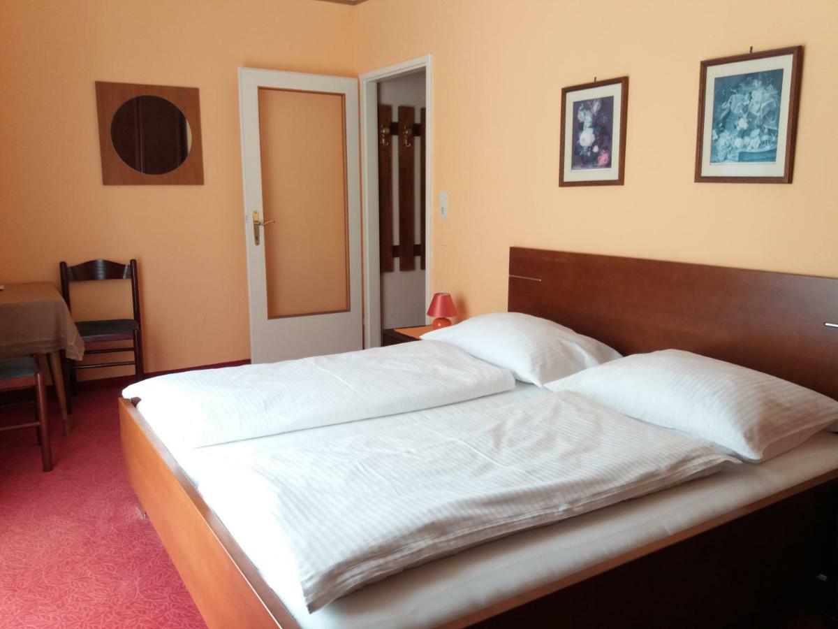 באדן Pension Villa Inge מראה חיצוני תמונה