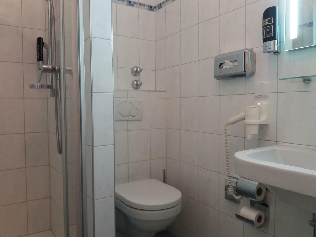 באדן Pension Villa Inge מראה חיצוני תמונה