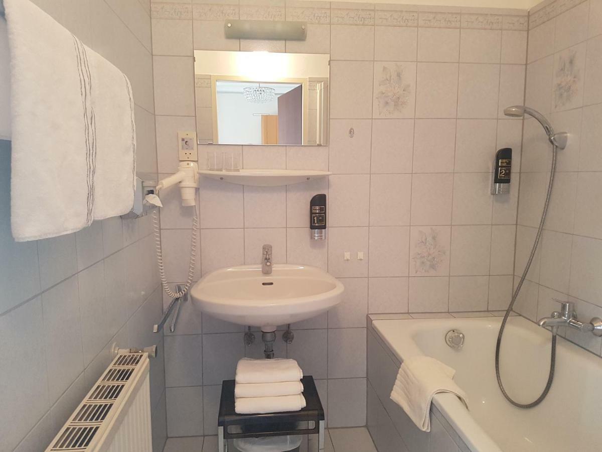 באדן Pension Villa Inge מראה חיצוני תמונה